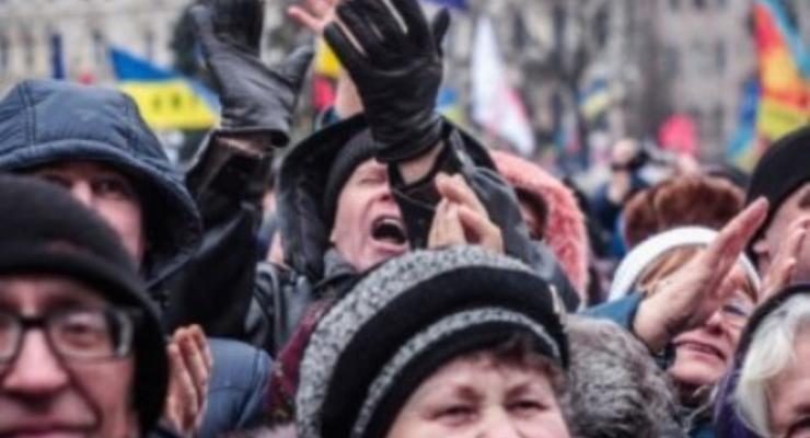 В Харькове на митинге произошла потасовка между сторонниками и противниками Майдана