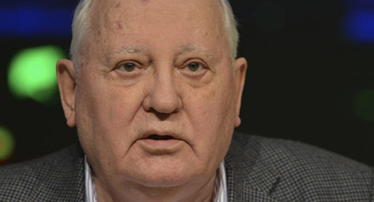 Неужели Россия и Украина так глупы, чтобы затеять "драку" и ждать "дядю", который ее прекратит - Горбачев