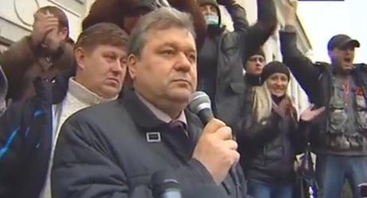 Решение Луганского облсовета о непризнании власти в Киеве горожане встретили криками "Молодцы!"