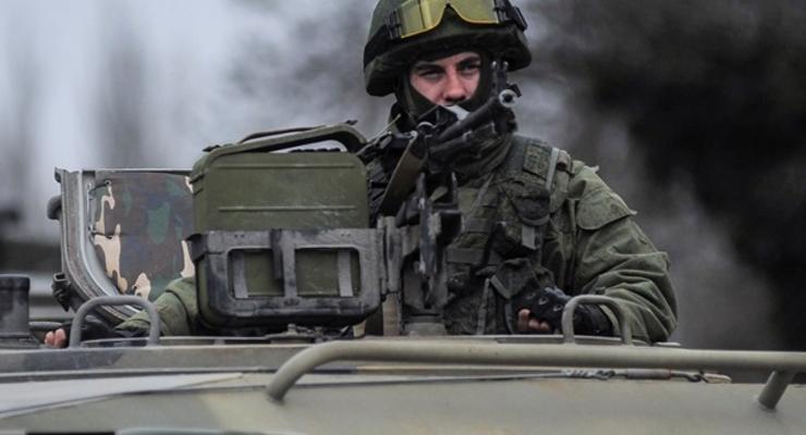 Итоги воскресенья: Украина приводит армию в боеготовность, олигархи берут власть и РФ идет на компромисс