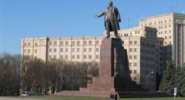 Кернес попросил убрать палаточный городок защитников памятника Ленину в Харькове