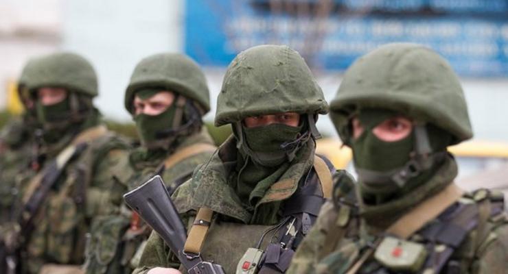 В Крыму вооруженные лица без опознавательных знаков начали рыть окопы