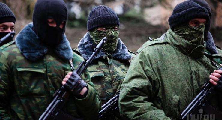 День в фото: новая армия Крыма и Ежик с автоматом