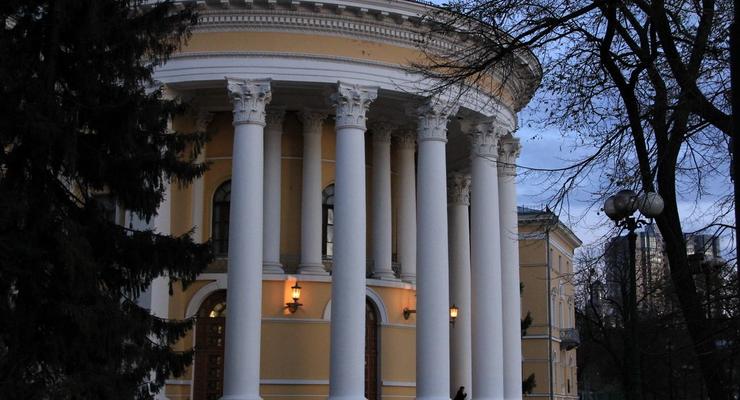 Киевский Октябрьский дворец на грани банкротства