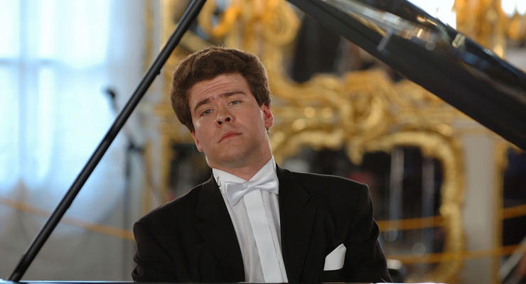 В национальной опере Украины отменили концерт российского пианиста из-за поддержки Путина