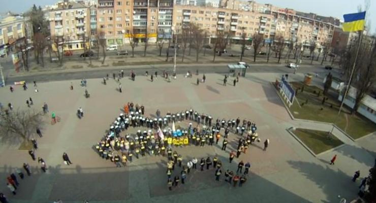 В Черкассах сделали живую карту Украины