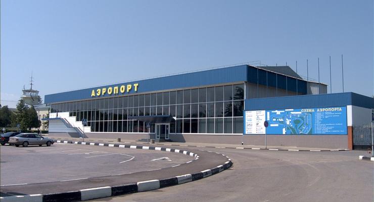 Аэропорт Симферополь отправляет и принимает лишь московские рейсы