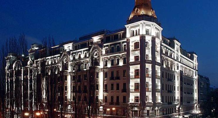В Киеве активисты осаждают помещение отеля Премьер Палас - СМИ