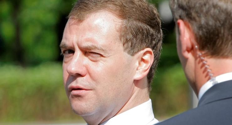 Харьковские соглашения между РФ и Украиной подлежат денонсации – Медведев