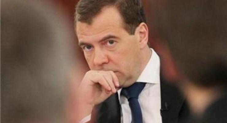 Все органы власти Крыма переформатируют в кратчайшие сроки – Медведев