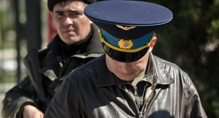 Заложников не брать. Украинских офицеров освободили из российского плена