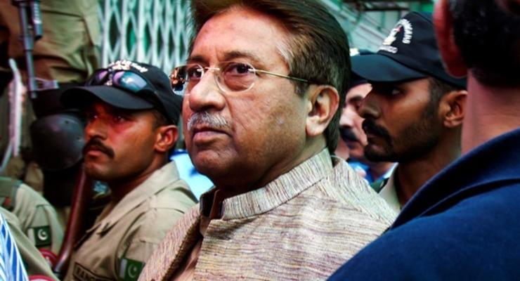 Экс-президента Пакистана Мушаррафа официально обвинили в госизмене