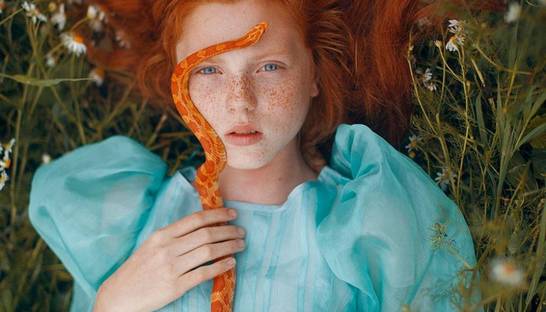 Фото по-русски: Змеи в волосах и совы нежные