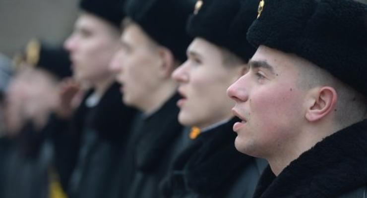 Курсанты ВМС в пятницу переедут из Севастополя на материковую часть Украины