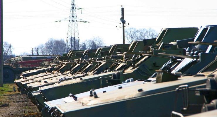 Более 900 единиц резерва военной техники готовят к использованию - Минобороны