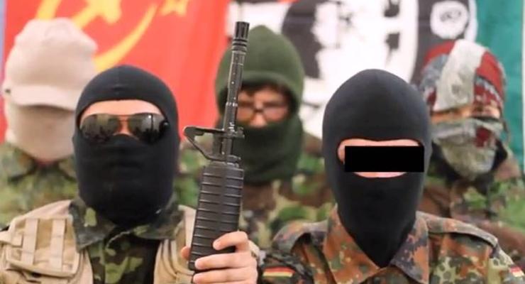 В сети появилась пародия на видеообращение луганских сепаратистов