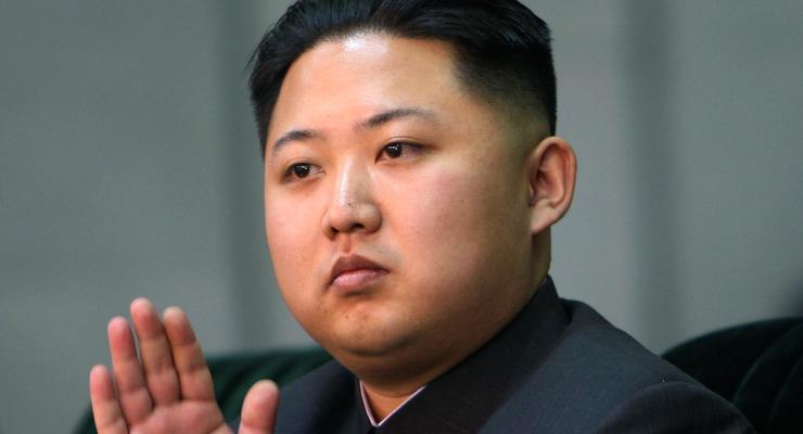 Ким Чен Ун лично сжег из огнемета неугодного чиновника - британские СМИ
