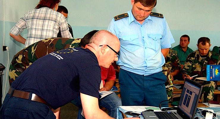 В ЕС планируют направить миссию полицейских советников в Украину
