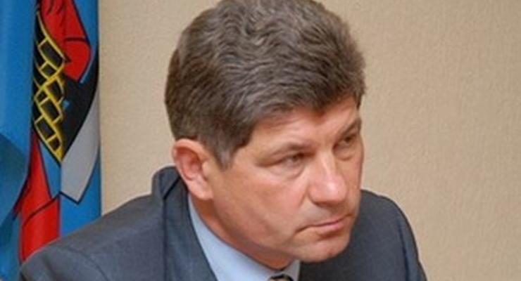 Мэр Луганска потребовал от Яценюка провести референдум