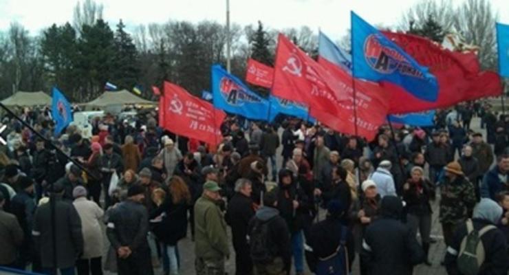 В Одессе пророссийские активисты пикетируют здание СБУ