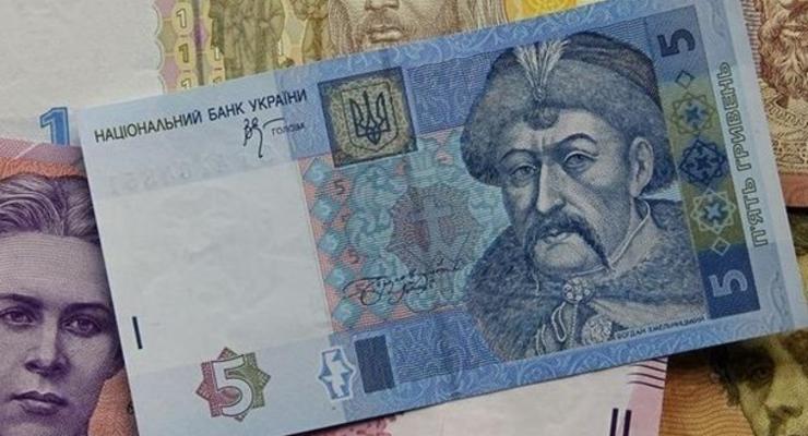 Итоги понедельника: Турчинов допускает референдум, на Добкина напали, а гривна стабилизировалась