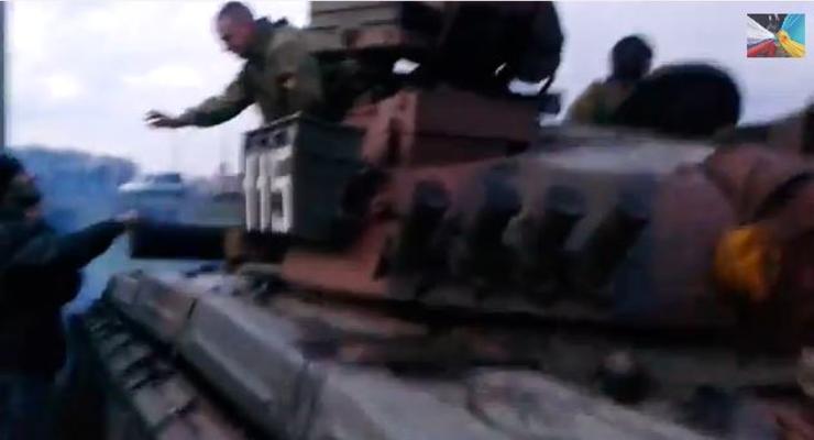 Около Славянска самооборона остановила танк