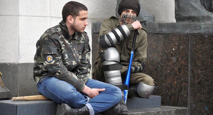 Самооборона районов Киева снова набирает добровольцев