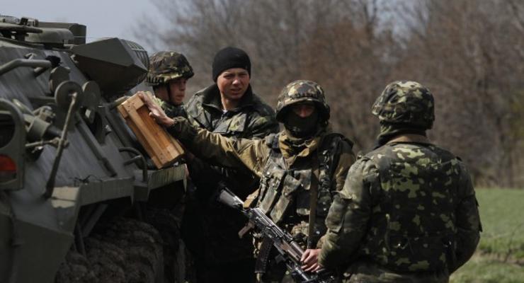 Итоги 15 апреля: антитеррор на севере Донбасса, избиение Царева и "сопротивление" Тимошенко