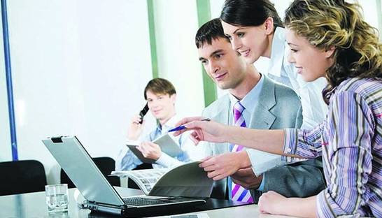 Каждый десятый офисный работник Украины учился за рубежом - исследование