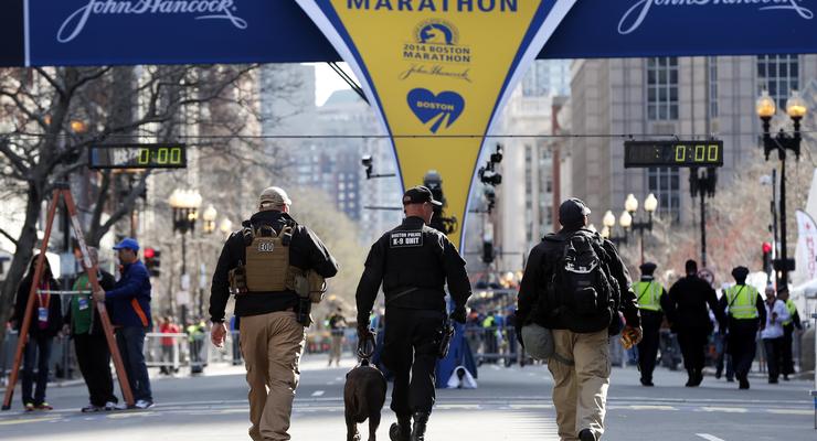 В Бостоне через год после взрывов проходит марафон