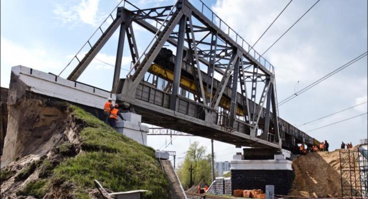 Как демонтировали Дарницкий мост в Киеве