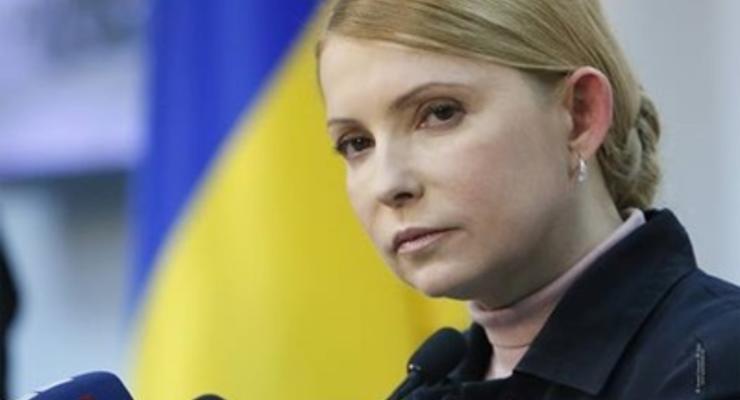 Тимошенко проведет переговоры с захватчиками здания СБУ в Луганске