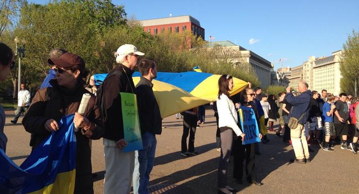 В США украинцы на митинге просят Обаму остановить Путина