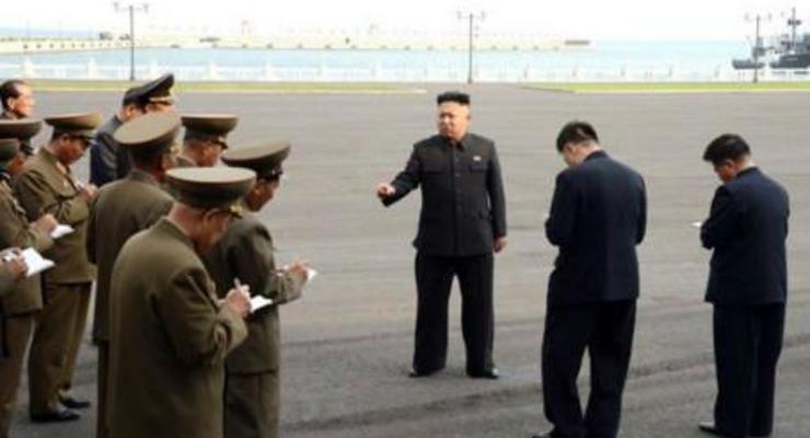 "Летописцы" Ким Чен Уна. Почему за лидером КНДР ходят люди с блокнотами