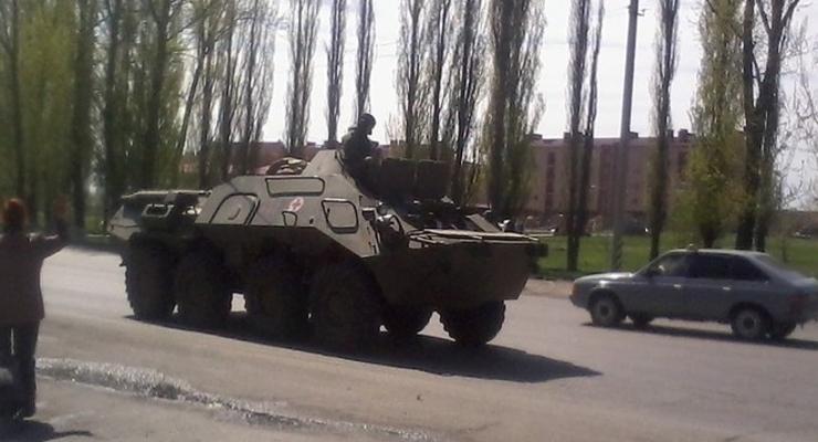 Пророссийские активисты в Артемовске требовали от военных сложить оружие – Минобороны