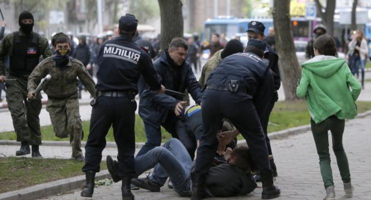 Прокуратура Донецка занялась халатностью милиционеров во время столкновений митингующих