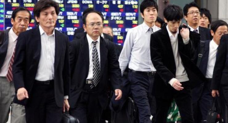 Японским служащим разрешили ходить на работу без галстуков