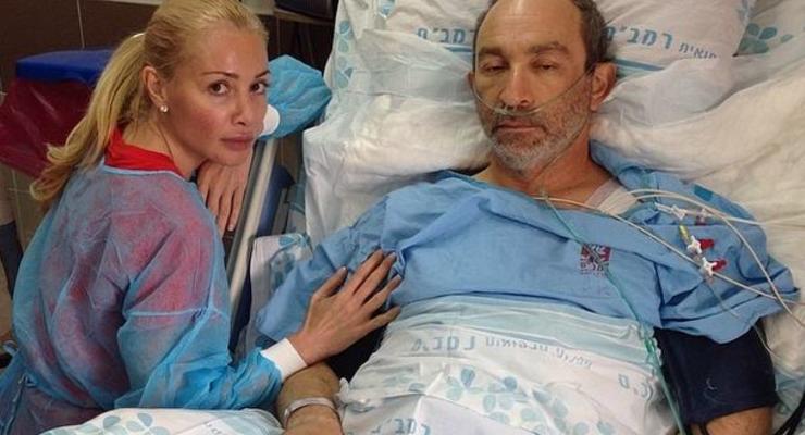 Жена Кернеса опубликовала фото с раненым мужем