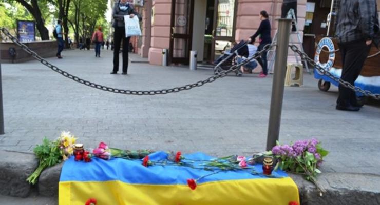Семьи погибших одесситов получат по 10 тыс грн на похороны