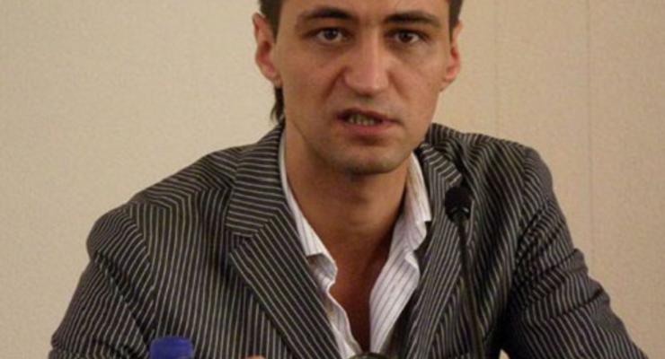 В Луганске обстреляли дом экс-депутата Романа Ландика