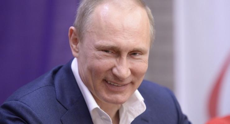 Рейтинг Путина достиг максимума за последние шесть лет - опрос