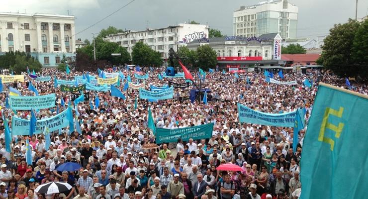 Крымским татарам предложили годовщину депортации отметить дома