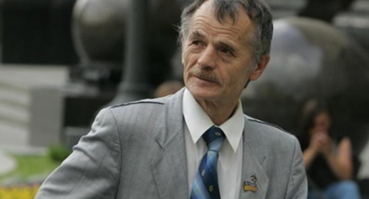 Джемилев призвал крымских татар отстаивать свои права