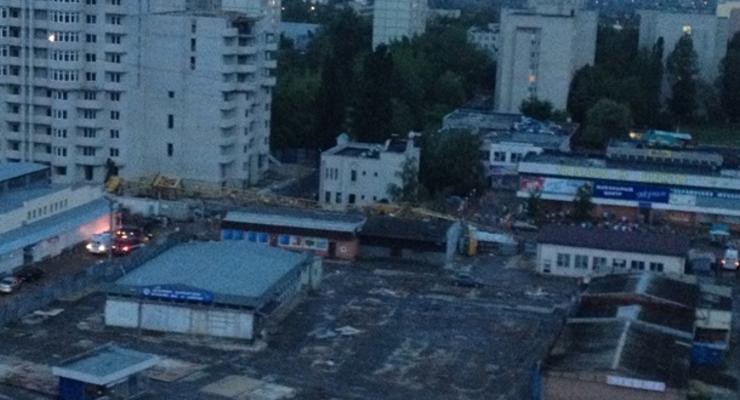 Увеличилось число погибших в результате падения крана в Харькове