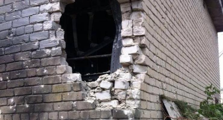 В Славянске военные обстреляли детский дом, занятый боевиками (фото)