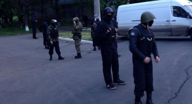Часть батальона Донбасс выведена из-под обстрела, часть остается в окружении – командир