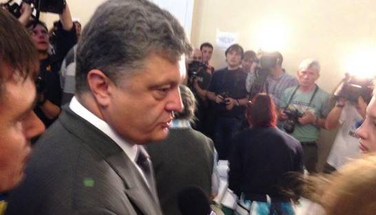 Выборы 2014: Петр Порошенко проголосовал (ВИДЕО)