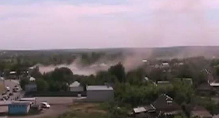 Украинские силовики обстреливают Славянск - штаб ополчения