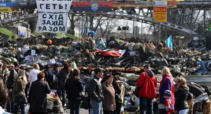 Кличко призвал разобрать баррикады в центре Киева