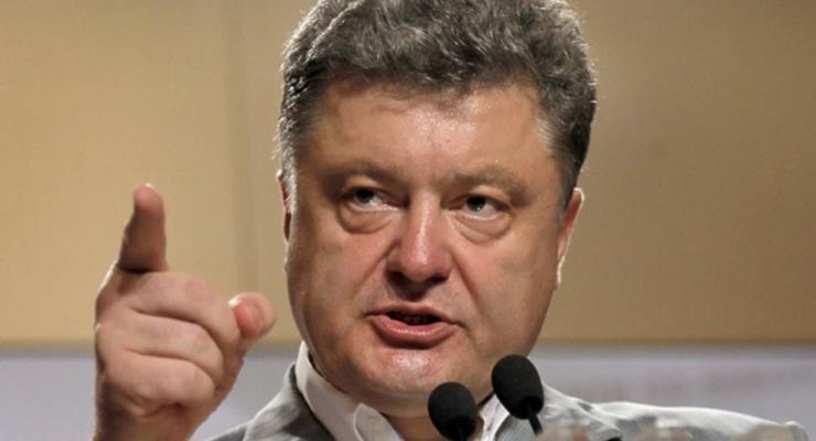 Янукович еще может обжаловать свое отстранение - Порошенко